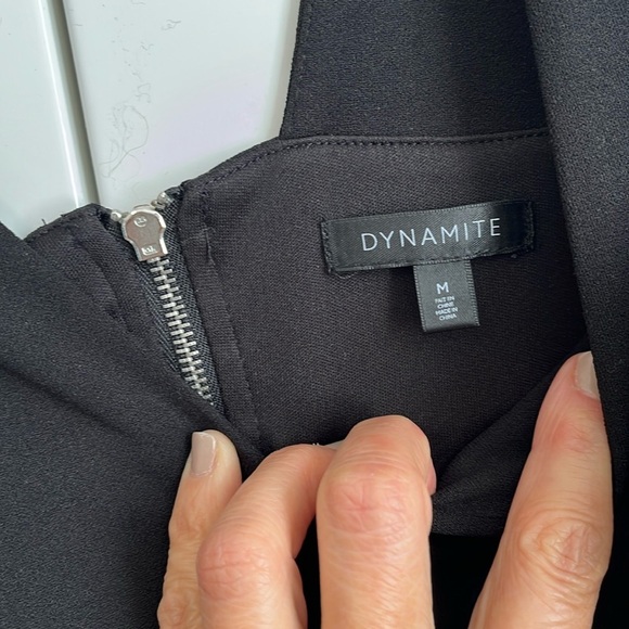 DYNAMITE Black V-Neck Crop Top Lined, Size M - Picture 8 of 8